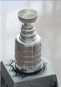  ??  OTTAWA CITIZEN FILES ?? The group behind the proposed monument commemorat­ing the donation of the Stanley Cup in 1892 is struggling to raise enough money to get the project done by 2017.