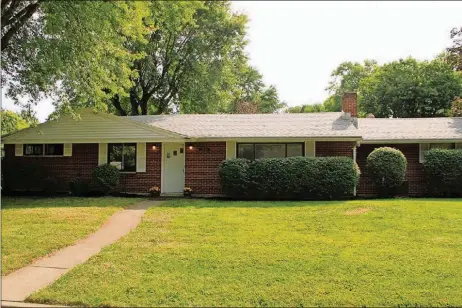  ?? CONTRIBUTE­D PHOTOS BY KATHY TYLER ?? The ranch has about 1,400 square feet of living space, plus a Florida room. The ranch sits on a corner lot within Washington Twp. and has a rear-entry, two-car garage.