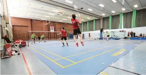  ?? Foto: Klaus Rainer Krieger ?? Noch gibt es Regionalli­ga Badminton in der TSG Halle zu sehen. Doch die Leistungss­portler wechseln zum Post SV Augsburg.