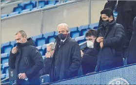  ?? FOTO: PERE PUNTÍ ?? Tusquets y Al-khelaifi, en el palco del Camp Nou El PSG se fue más feliz