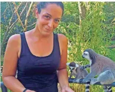  ?? FOTO: STADT SAARBRÜCKE­N ?? zur Ausbildung gibt es im Internet unter
Elisha Hernandez (32) ist die beste Zoopfleger­in Land.