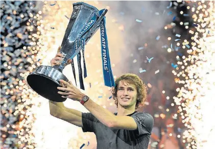  ?? AFP ?? Para la historia. Sasha Zverev es el campeón más joven desde 2008 (ganó Djokovic, también con 21).