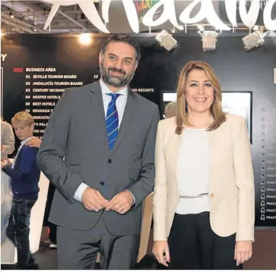  ?? ?? Francisco Javier Fernández en una feria turística con Susana Díaz en 2017.