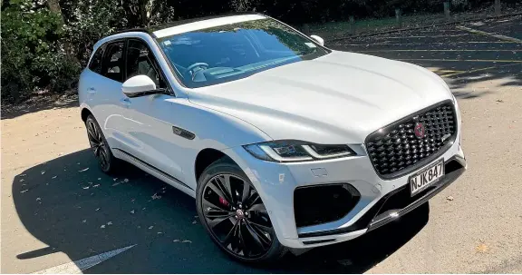  ?? NILE BIJOUX/STUFF ?? Same same but different: Jaguar hasn’t changed what works about the F-pace.