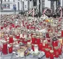  ?? DPA-BILD: Rieder ?? Gedenken nach dem Terrorangr­iff in Wien