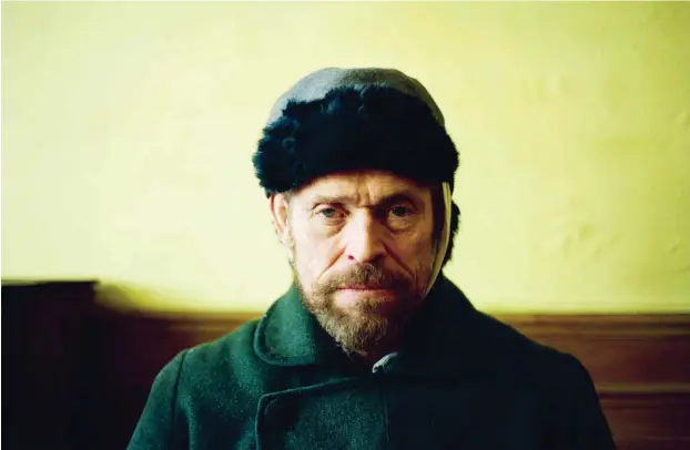  ?? Foto: DCM ?? Er wird wohl für immer der Mann sein, der sich das Ohr abschnitt: Willem Dafoe als Vincent van Gogh