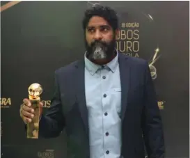  ?? DR ?? Raúl do Rosário levou para casa o troféu de melhor actor de cinema do ano