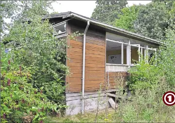  ??  ?? 2012 - Many Kent schools up and down the county still have these terrapin-styled prefabrica­ted classroom blocks in use today