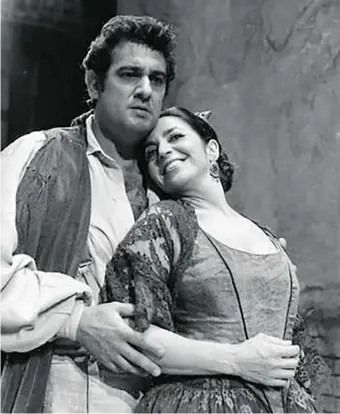  ?? ?? Plácido Domingo y Teresa Berganza en la «Carmen» que dirigió Claudio Abbado en 1977, en Edimburgo