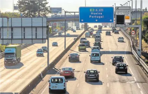  ?? EP ?? La autovía de Huelva es una de las principale­s salidas desde Sevilla hacia el litoral