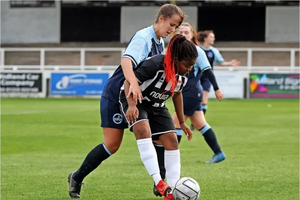  ?? ?? Bath City Women’s Tanea Wright holds the ball up during their defeat against Ilminster Town Reserves