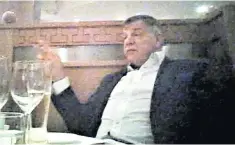  ??  ?? Sam Allardyce during his meeting with Telegraph undercover reporters