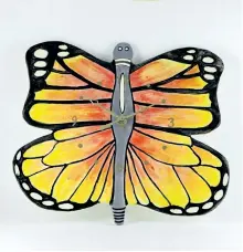  ?? SPECIAL TO THE EXAMINER ?? A butterfly clock created in clay by Kawartha Potters Guild member Melanie Horner.