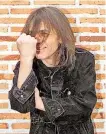  ?? AFP ?? ROCKEROS MUESTRAN su pesar por la pérdida Malcolm Young