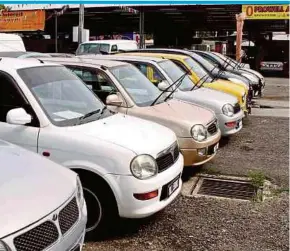  ??  ?? The Kuala Lumpur and Selangor Car Dealers and Credit Companies Associatio­n is urging its members to offer free maintenanc­e service for a specific period and free one-year road tax and insurance coverage to entice potential customers.