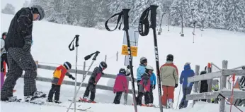  ?? ARCHIVFOTO: LINDA SENDLINGER ?? Einige Kommunen im Westallgäu bezuschuss­en die Skilfte am Ort. So zum Beispiel die Gemeinde Weiler-Simmerberg.