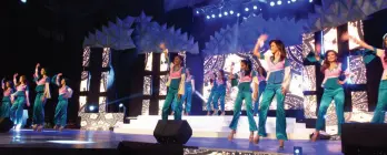  ??  ?? MUTYA ng Davao 2019 semifinali­sts in a dance number
