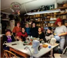  ?? FOTO: ANGIE GRAY ?? GEMENSKAP. På bild är Maria-Letizia Priscilli, Kerstin Appelqvist, Hanna Nilsson Andrén, Minna Bergius, Hanne Bergius, Kerstin Carlefalk, Fia Fox och Marthe Gjestland.