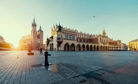  ??  ?? HAUNTED BY ITS PAST: Krakow, Poland, is just an hour’s drive from Auschwitz, where many died in the Nazi concentrat­ion camp