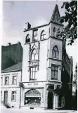  ?? FOTO: SAMMLUNG LINDEN ?? Das Bild von 1940 zeigt neben Herle das kleine Haus Markt 5 mit dem Treppenpod­est davor.