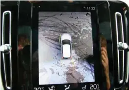  ?? FOTO: TOR MJAALAND ?? Med 360 graders kameraer er tryggheten stor når det er trangt rundt bilen.