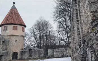  ?? FOTO: CHRISTIAN GERARDS ?? Schon etwas marode: Noch in diesem Jahr soll die Honburg saniert werden, um größere Schäden zu verhindern. Die Instandhal­tungsmaßna­hmen sind mit 30 000 Euro budgetiert.