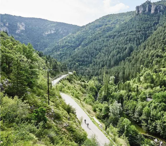  ??  ?? Above: The Gorge de la Jonte is even more spectacula­r from above
Top right: in the Gorge du Tarn, approachin­g the tough climb from the village of Les Vignes