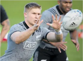  ?? Brett Phibbs ?? The Jack Goodhue/Sonny Bill Williams combo is mouth-watering.