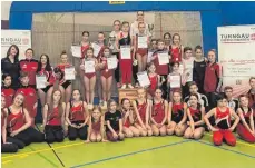  ?? FOTO: PRIVAT ?? Mit einer großen Mannschaft ist der TV Weingarten in den TrampolinO­berschwabe­npokal in eigener Halle gegangen.