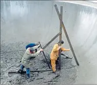  ??  ?? Livi park under constructi­on in 1981. Right: Hawk visits in 1980s