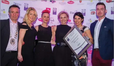  ??  ?? Restaurant Associatio­n of Ireland Awards 2017: President of Restaurant Associatio­n of Ireland, Eva Casey, Yvonne Kathrein, Lilly Lenahan, Maya Nikolaeva, Representa­tive from Peroni ( sponsors)