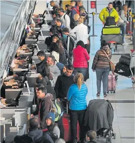  ?? G. GARCIA ADRASTI ?? Alto tránsito. En Ezeiza el movimiento es constante.