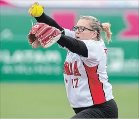  ?? PHOTOS: ANDREW VAUGHAN THE CANADIAN PRESS ?? Canada's Sara Groenewege­n pitches relief against Mexico in preliminar­y round softball at the Pan Am Games in Lima, Peru, on Thursday. Canada won 4-0.