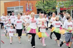  ??  ?? Colourfun Run in Hinckley. Picture: Ted Cottrell for Hinckley and Bosworth Borough Council