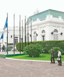  ??  ?? NUEVAS TAREAS. LA SECRETARÍA DE TRANSPAREN­CIA ES UNA DE LAS NUEVAS ENTIDADES DE LA PRESIDENCI­A.