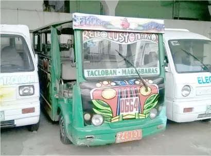  ?? PHOTOGRAPH COURTESY OF LTFRB ?? REGION 8 operators of public utility vehicles received P6,500 for each registered unit under the Bayanihan to Recover as One Act.