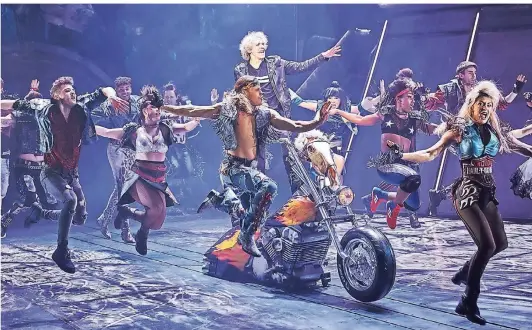  ?? FOTO: STAGE ENTER-
TAINMENT ?? Szene aus dem Meat-Loaf-Musical „Bat Out Of Hell“, das bald in Oberhausen zu erleben ist.