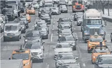  ?? ARCHIVO ?? Las medidas que regulan la circulació­n de los autos de alquiler, buscan descongest­ionar Manhattan.