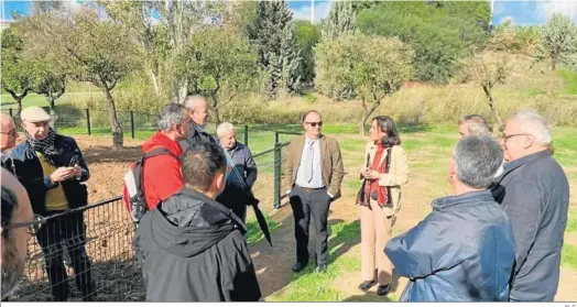  ?? M. G. ?? La Consejería de Fomento habilita una parcela junto a las existentes para atender la petición del centro y utilizarla para usos terapéutic­os.