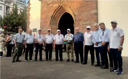  ?? ?? Grupo participou na missa de sétimo dia da morte do padre Alexandre Mendonça, na Sé do Funchal.