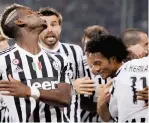  ??  ?? Pogba (22 anni), Barzagli (34) e Cuadrado (27)