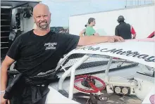  ?? BERND FRANKE TORSTAR ?? St. Catharines’ Rob Murray, the defending Hoosier Stock champion at Merrittvil­le Speedway, won his fifth feature of the season Saturday .