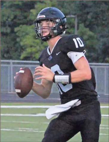  ?? Scott Herpst ?? Ridgeland sophomore quarterbac­k Judd Anderson is hoping to improve on a freshman campaign that saw him earn an All-Region honorable mention nod in 7-AAAA.