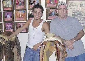  ?? FAMILY PHOTO ?? Jorge Guillen Gonzalez, left, and O’Neil McGean in 2006, when McGean moved to Mexico.