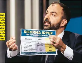  ??  ?? Lorenzo Fieramonti, 41 anni, è candidato per i 5 Stelle alla Camera. Professore di economia in Sudafrica, è il ministro dell’economia «in pectore» del Movimento.