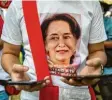  ?? Foto: dpa ?? In Thailand wird für die Freilassun­g von Aung San Suu Kyi demonstrie­rt.