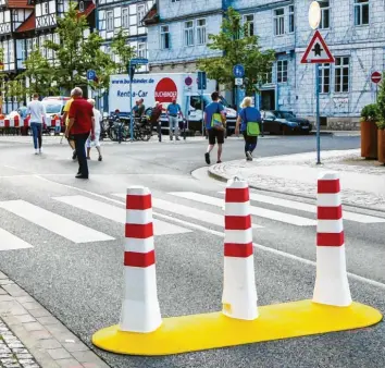  ?? Foto: Stadt Wolfenbütt­el ?? So sehen die Anti-Terror-Poller einer Gießerei aus Mecklenbur­g-Vorpommern aus, mit denen sich das Ordnungsam­t in Landsberg beschäftig­t.