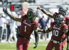  ?? Ap File pHoToS ?? GOOD BLOODLINES: South Carolina corner Jaycee Horn (1) is the son of four-time Pro Bowl wide receiver Joe Horn.