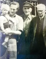  ?? FOTO: MILITZER ?? Historisch­es von Militzers: Großvater Otto (Zweiter von rechts) startete mit der Firma vor nun  Jahren.