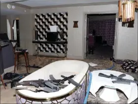  ?? LAS VEGAS METROPOLIT­AN POLICE DEPARTMENT FILE (2017) ?? This 2017 photo shows the interior of Stephen Paddock’s 32nd f loor room of the Mandalay Bay after the Oct. 1 mass shooting.